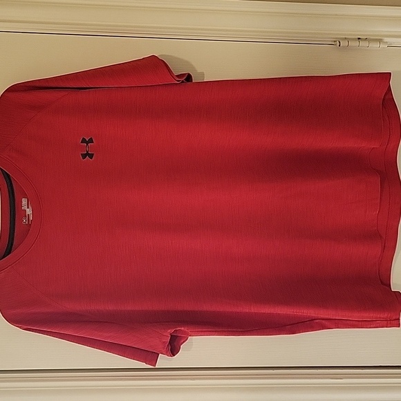 Under Armour Men's Red Shirt size XL - Picture 1 of 8